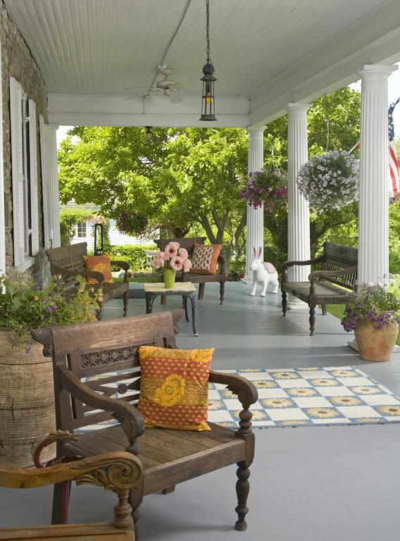 L'Auberge Provencale Inn & Restaurant Boyce Buitenkant foto