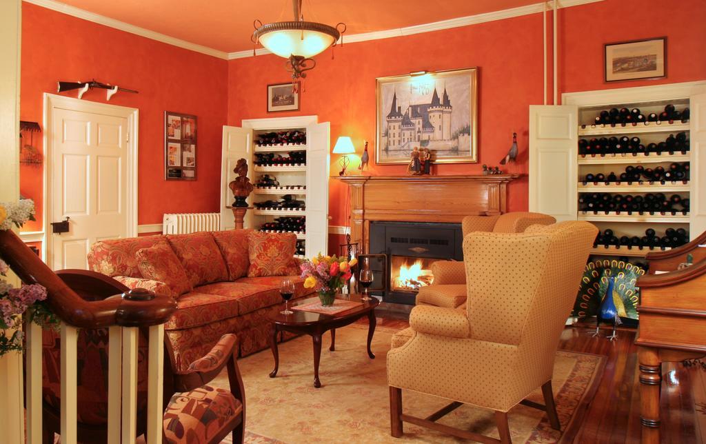 L'Auberge Provencale Inn & Restaurant Boyce Buitenkant foto