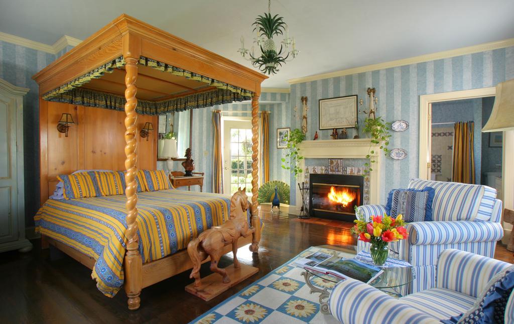 L'Auberge Provencale Inn & Restaurant Boyce Buitenkant foto