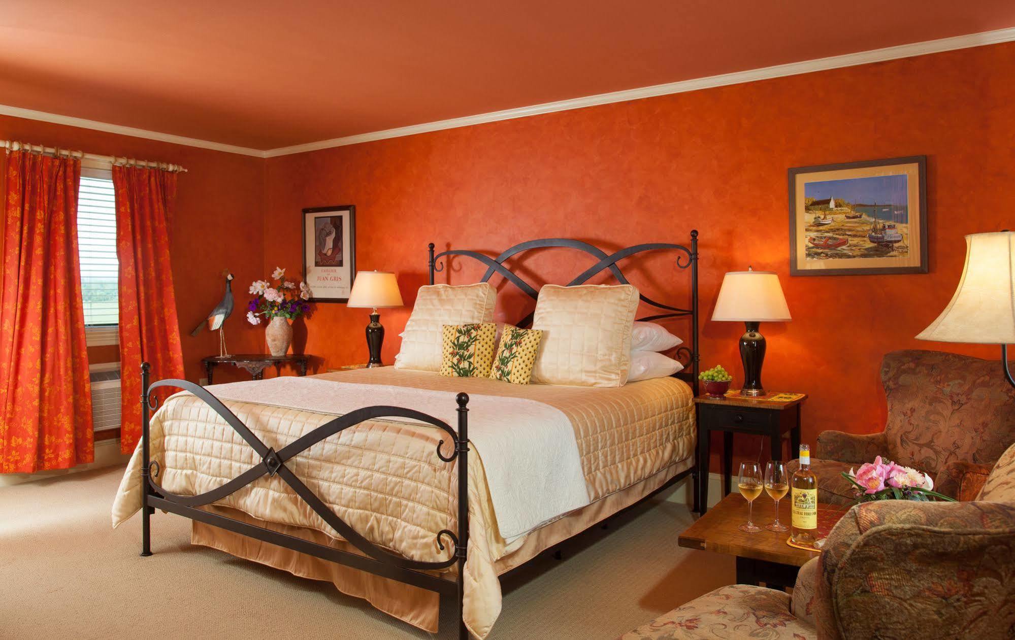 L'Auberge Provencale Inn & Restaurant Boyce Buitenkant foto