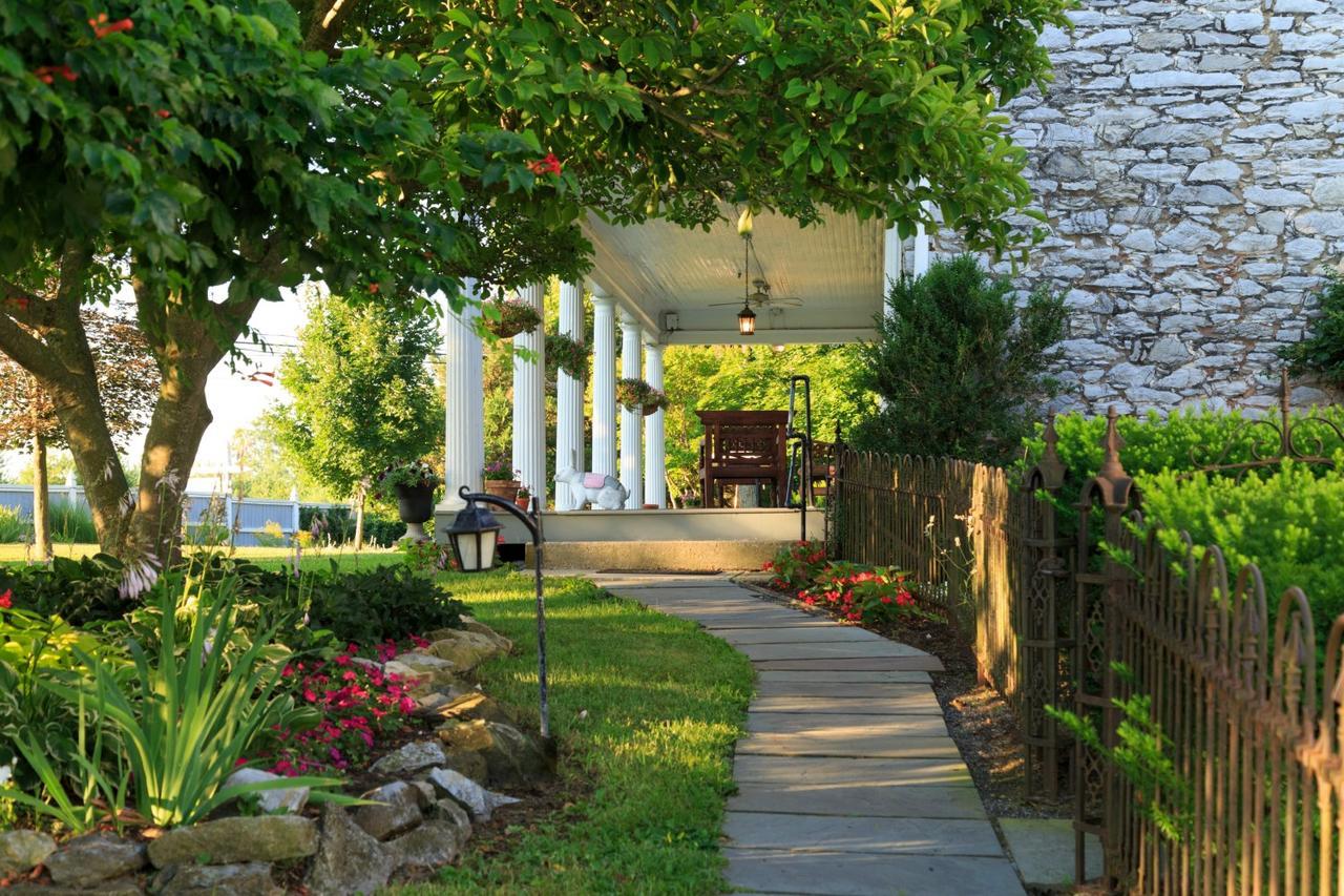 L'Auberge Provencale Inn & Restaurant Boyce Buitenkant foto
